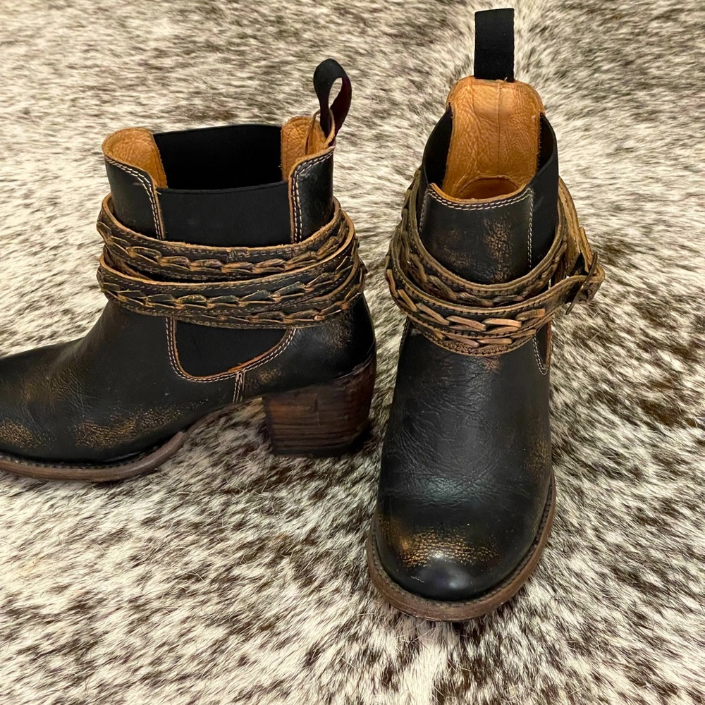 Bed Stu cobbler ankle boots, like new, 6.5 womens